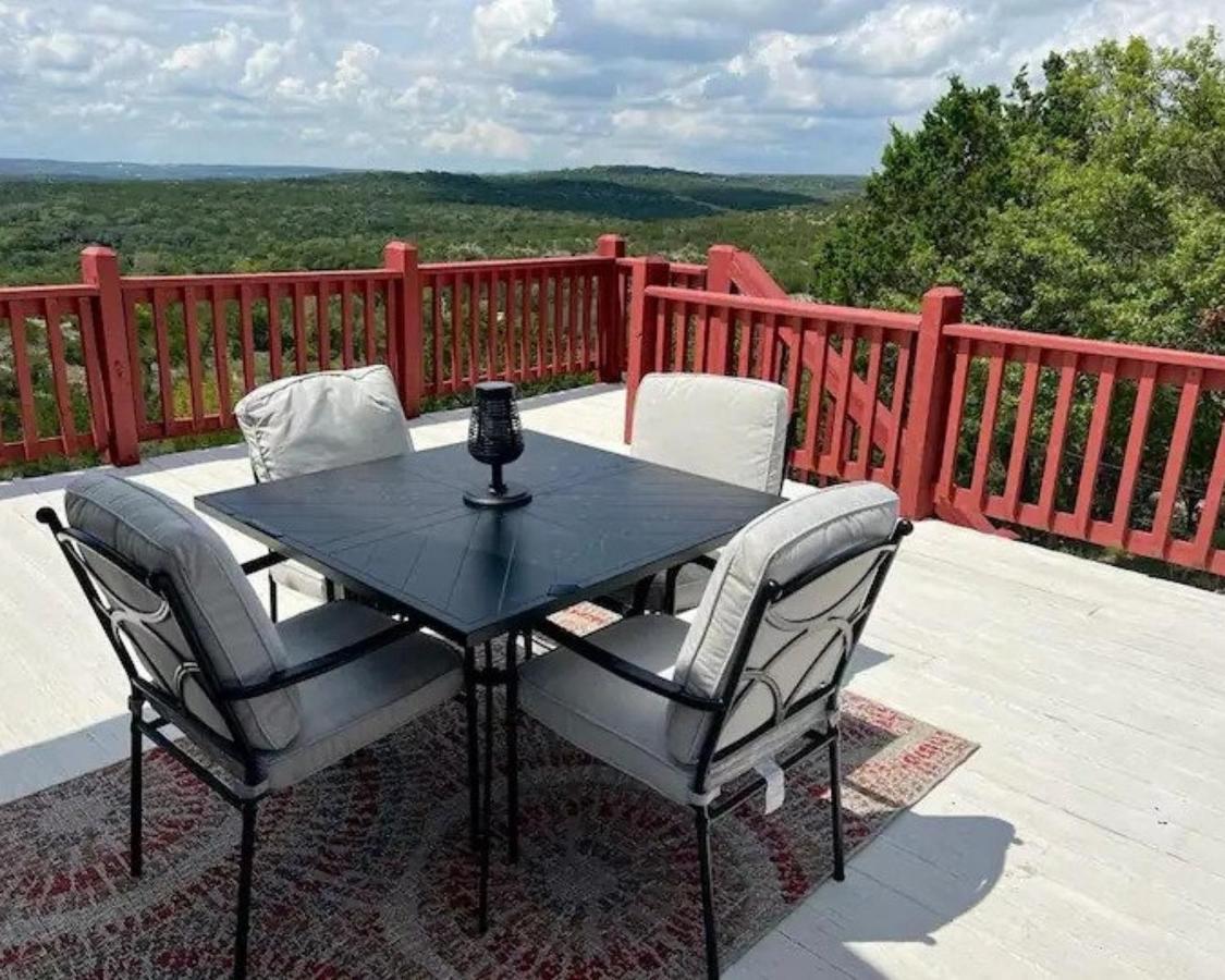 Entire 2Br 2Ba Hilltop View Home Sleeps 8 Pets 4 Acres Jacuzzi Central Ac Kingbeds Free Wifi-Parking Kitchen Washerdryer Starry Terrace Two Sunset Dining Patios Grill Stovetop Oven Fridge Onsitewoodedhiking Wildlife Coveredpatio4Pets & Birds Singing! Marble Falls Eksteriør billede