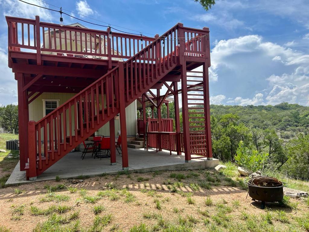 Entire 2Br 2Ba Hilltop View Home Sleeps 8 Pets 4 Acres Jacuzzi Central Ac Kingbeds Free Wifi-Parking Kitchen Washerdryer Starry Terrace Two Sunset Dining Patios Grill Stovetop Oven Fridge Onsitewoodedhiking Wildlife Coveredpatio4Pets & Birds Singing! Marble Falls Eksteriør billede